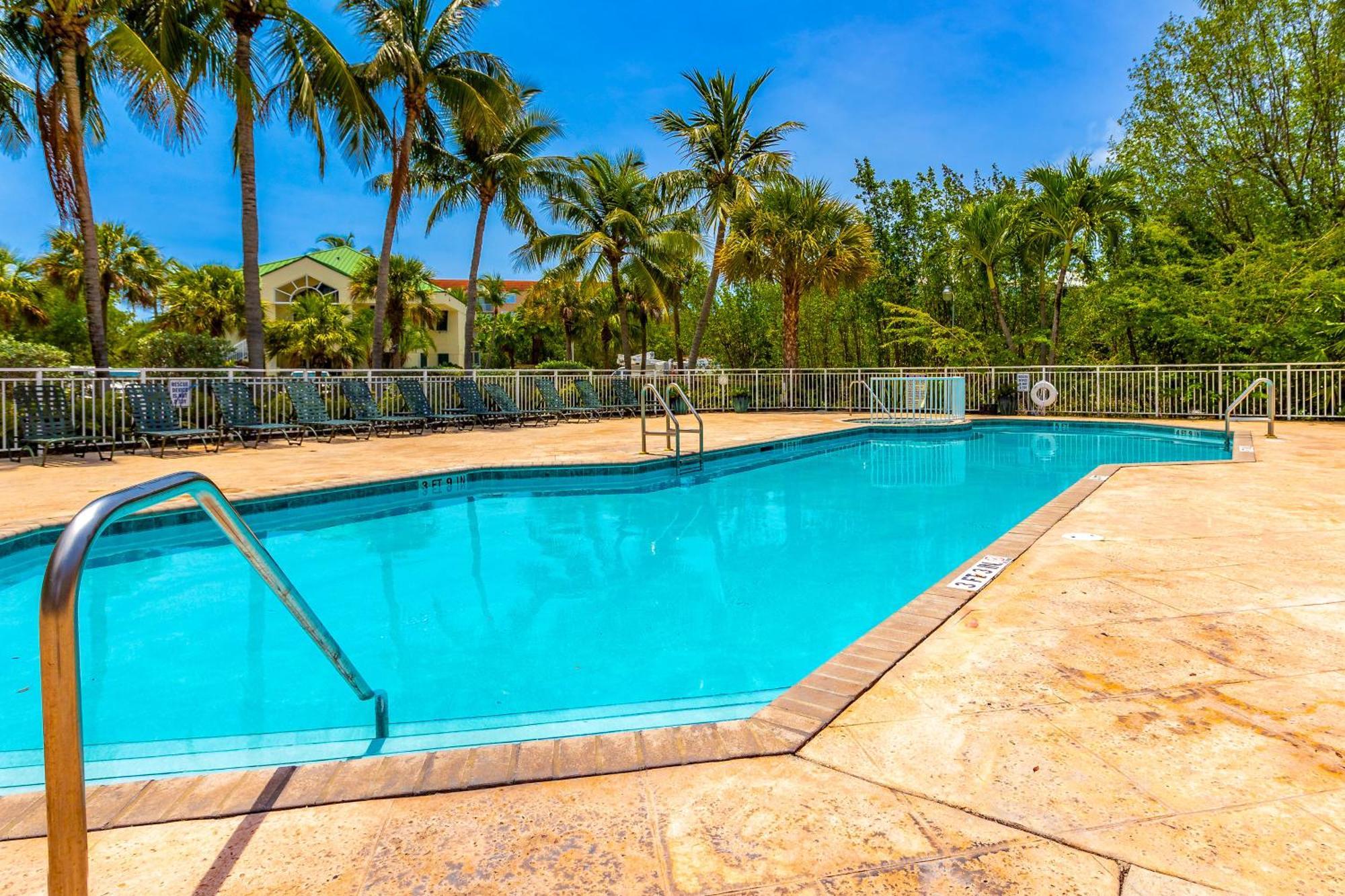 Sunrise Suites Paradise Escape #407 Кі-Вест Номер фото